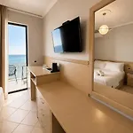 Hotel President Shëngjin