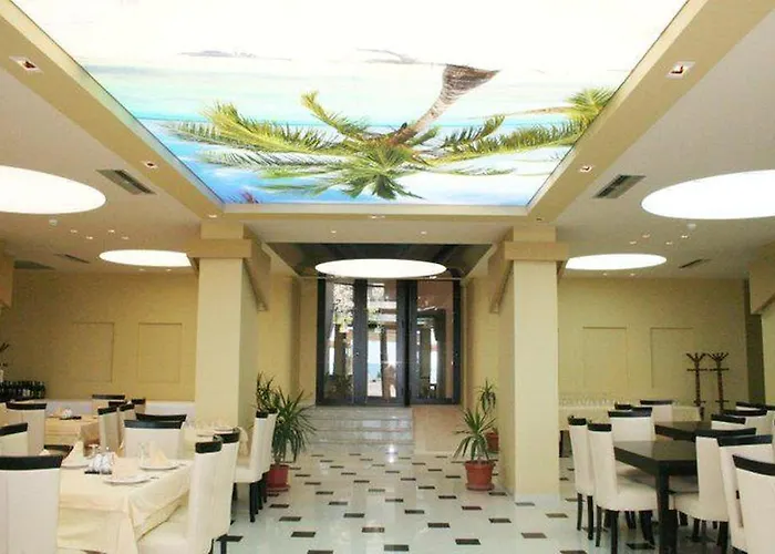 President Hotel Shëngjin