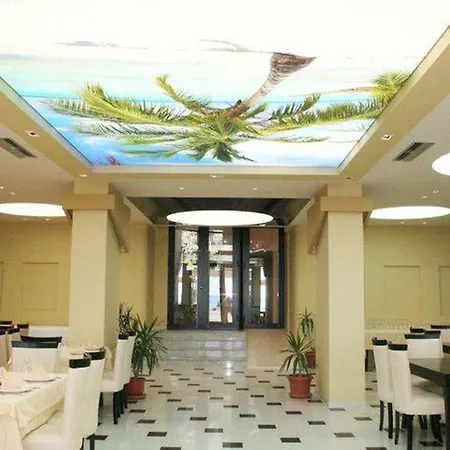 President Hotel Shëngjin