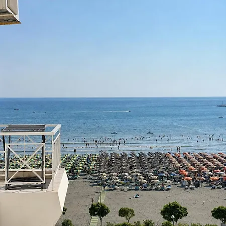 Отель President Шенджин