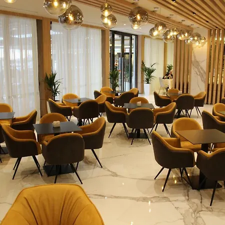 Hotel President Shëngjin