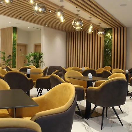 Hotel President 4*